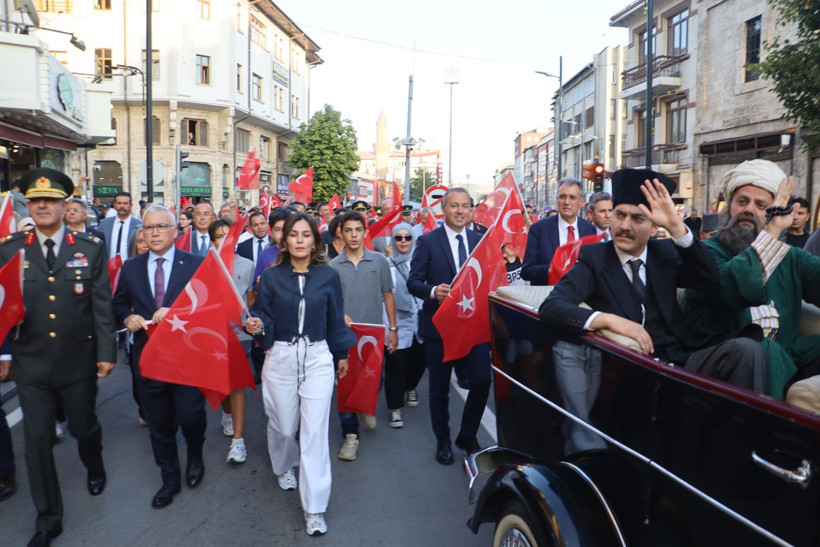 Sivas kongresinin 106. yıl dönümü etkinlikleri kutlanmaya başlandı - Resim: 4