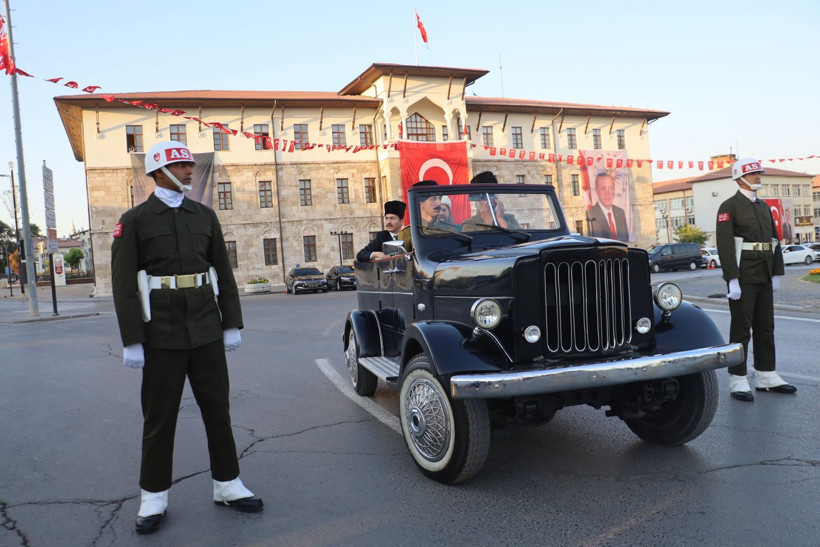 Sivas kongresinin 106. yıl dönümü etkinlikleri kutlanmaya başlandı - Resim: 2