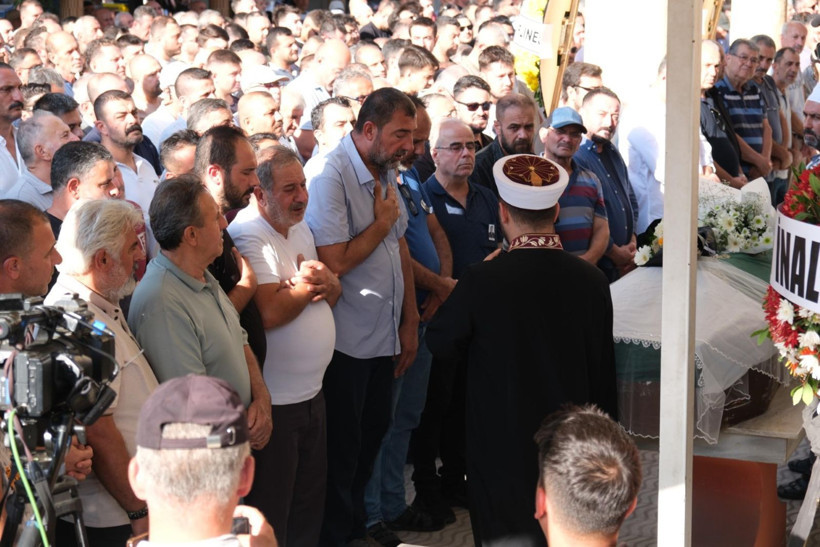 Düşen eğitim uçağında ölen pilot adayı Berfu, toprağa verildi - Resim: 8