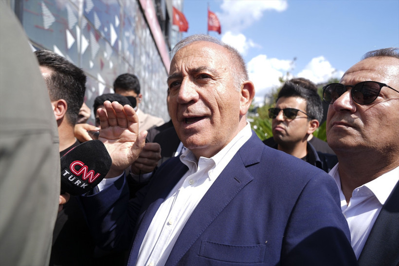Gürsel Tekin, CHP İstanbul İl Başkanlığı'ndan ayrıldı - Resim : 2