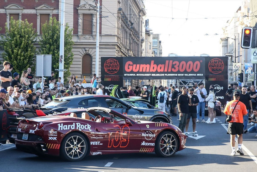 Dünyaca ünlü otomobil rallisi "Gumball 3000" Sırbistan'a ulaştı - Resim: 1