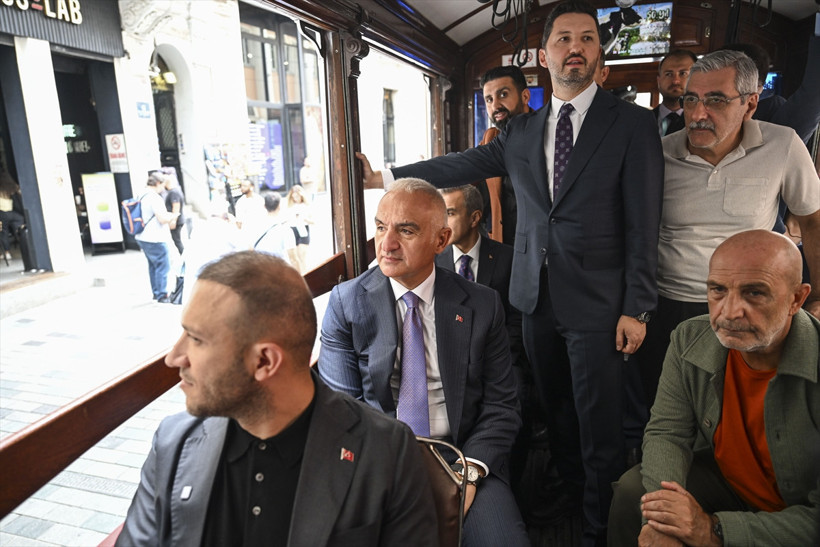 Bakan Ersoy’dan Galata’da Esnaf Ziyareti - Resim : 3