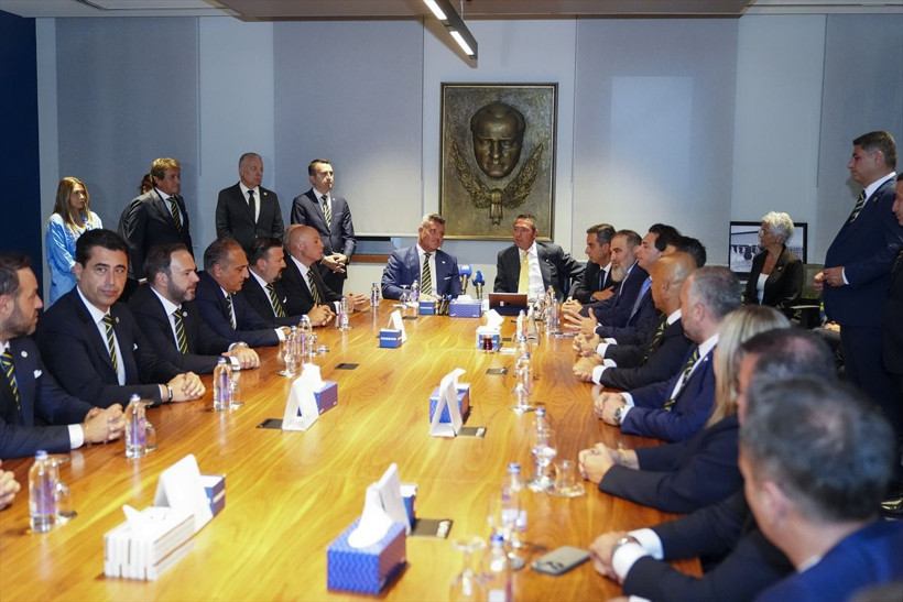 Fenerbahçe Başkanı Sadettin Saran ve yönetim kurulu üyeleri mazbatalarını aldı - Resim: 2