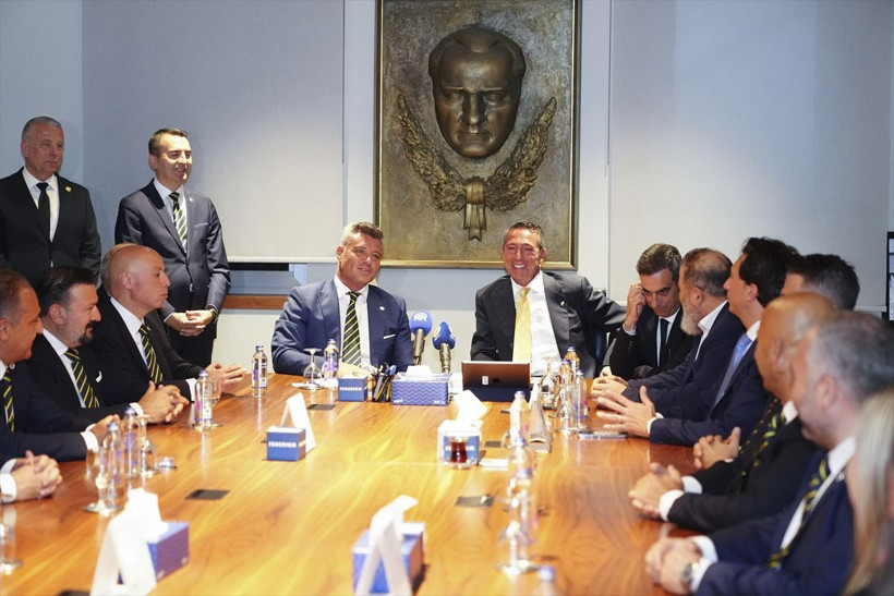 Fenerbahçe Başkanı Sadettin Saran ve yönetim kurulu üyeleri mazbatalarını aldı - Resim: 10