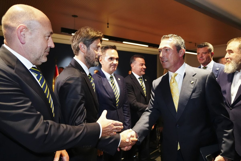 Fenerbahçe Başkanı Sadettin Saran ve yönetim kurulu üyeleri mazbatalarını aldı - Resim: 15