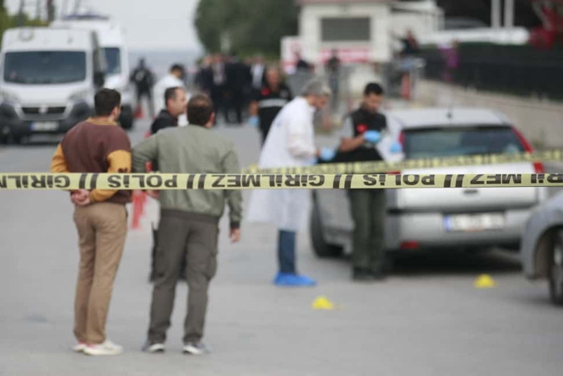 Yalova Adliyesi önünde silahlı saldırı - Resim: 2