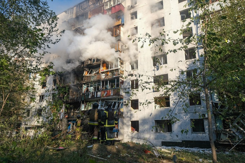 Zaporijya’ya Rus saldırısı: Yangınlar Çıktı, 3’ü çocuk 31 yaralı - Resim: 8