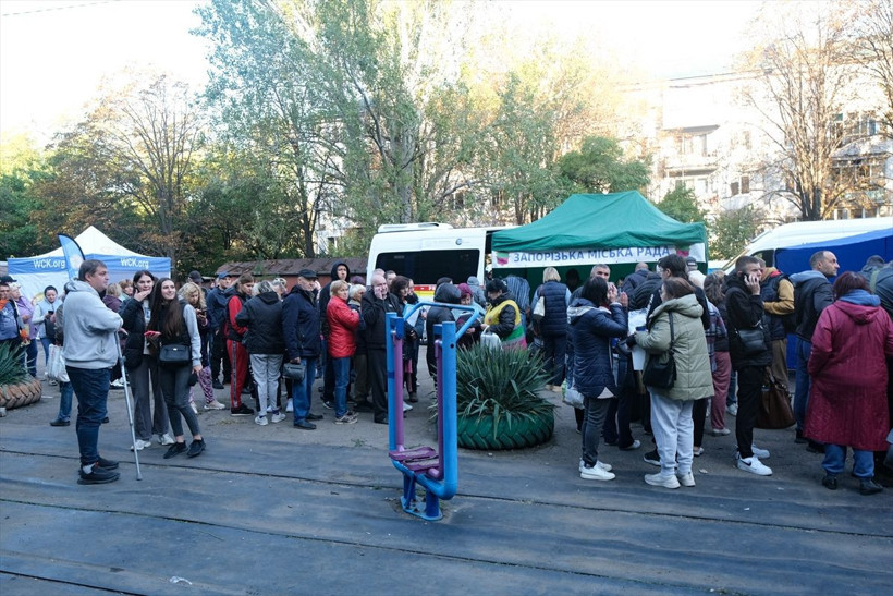 Zaporijya’ya Rus saldırısı: Yangınlar Çıktı, 3’ü çocuk 31 yaralı - Resim: 16