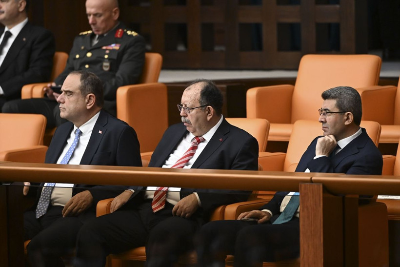 Meclis'te sürpriz görüşme: AK Parti, MHP, İYİ Parti, DEM Parti heyetleri aynı karede - Resim: 17
