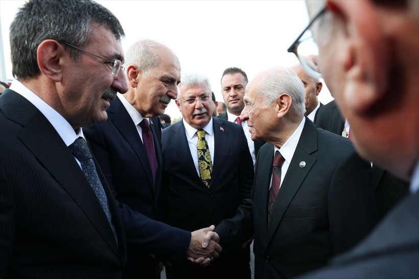 Meclis'te sürpriz görüşme: AK Parti, MHP, İYİ Parti, DEM Parti heyetleri aynı karede - Resim: 11