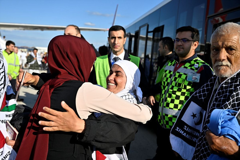 Sumud Filosu'ndaki yabancı aktivistler İsrail'in kendilerine uyguladığı şiddeti anlattı - Resim: 10