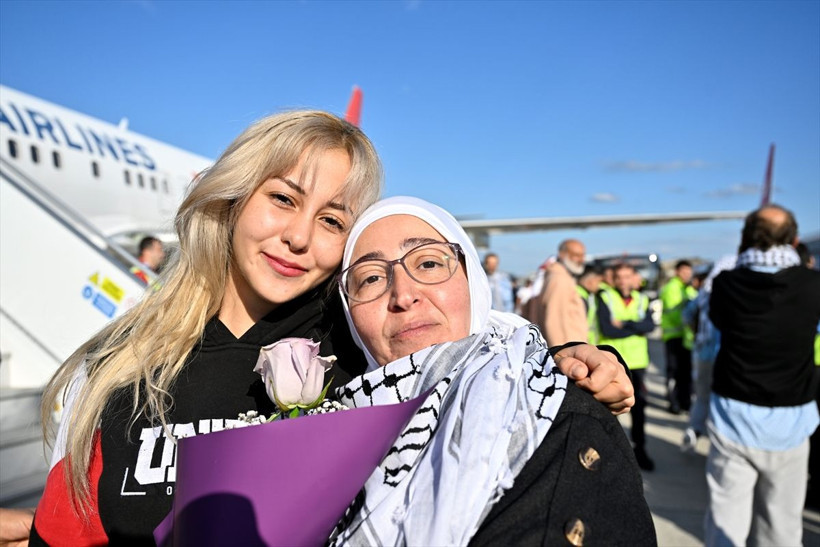 Sumud Filosu'ndaki yabancı aktivistler İsrail'in kendilerine uyguladığı şiddeti anlattı - Resim: 12