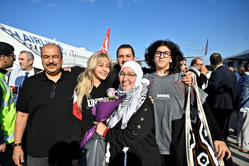Sumud Filosu'ndaki yabancı aktivistler İsrail'in kendilerine uyguladığı şiddeti anlattı - Resim: 15
