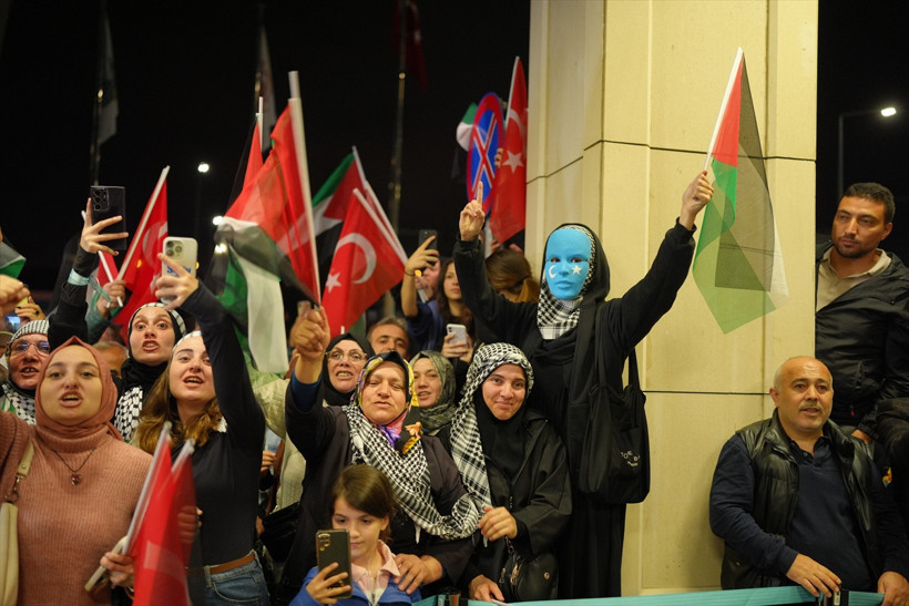Gazze'ye yardım filosundaki 15 Türk daha yurda döndü - Resim : 3