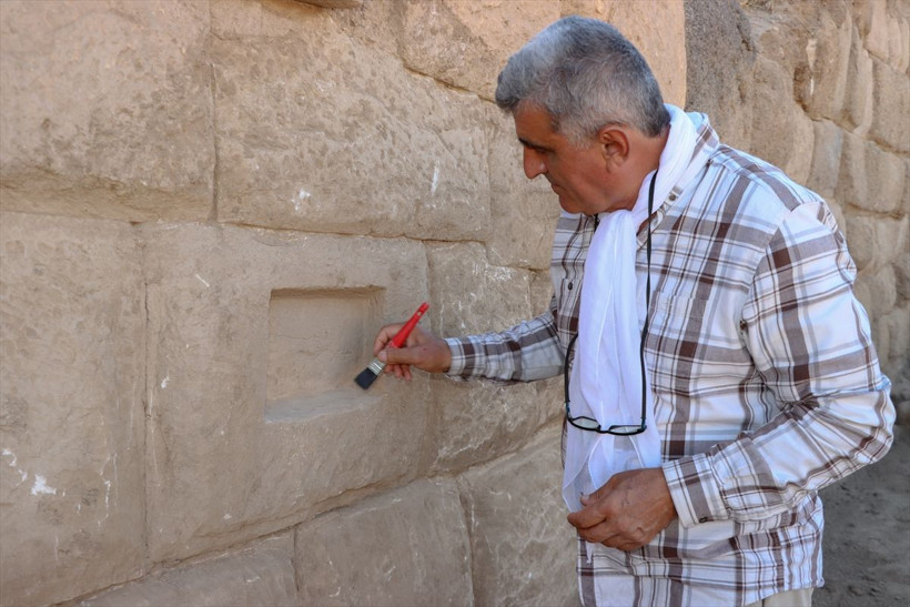 Van’da tarih Konuşuyor: Antik kentte kitabeler ve drenaj kanalları ortaya çıktı - Resim: 11