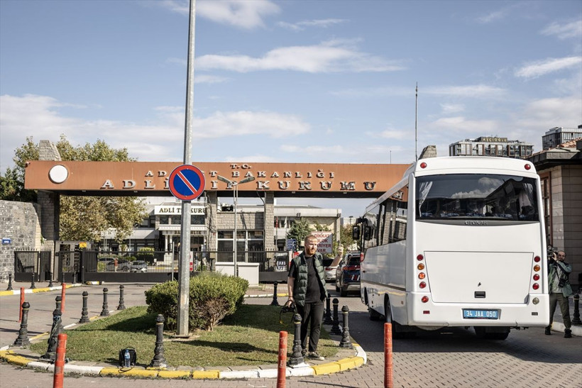 İstanbul'da ünlü isimlere uyuşturucu soruşturması - Resim: 17