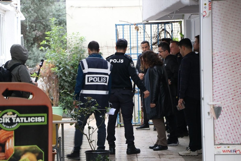Güllü'nün evinde inceleme! Bilirkişi heyeti 3 saat boyunca her yere baktı - Resim: 4