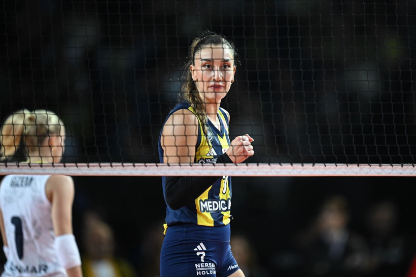 Fenerbahçe, VakıfBank'ı 2-0'dan dönüp yenerek AXA Sigorta Şampiyonlar Kupası'nı kazandı - Resim: 23