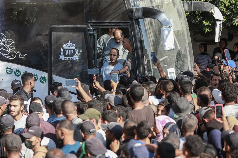 İsrail'in serbest bıraktığı Filistinli esirler Gazze'de - Resim: 16