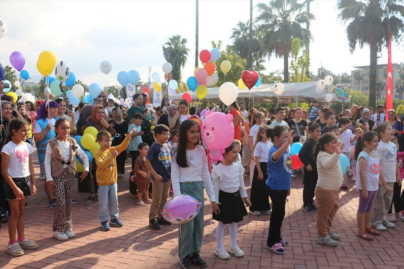 Hatay'da kanseri yenen 3 yaşındaki Tamer Talha için gökyüzüne balonlar bırakıldı - Resim: 2