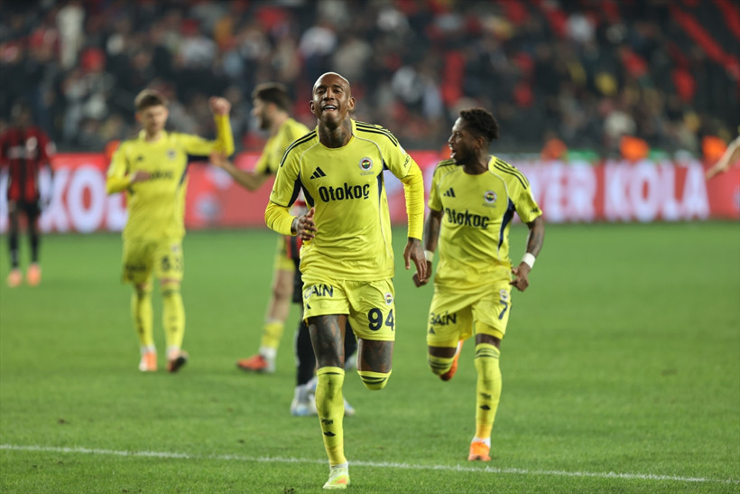 Gaziantep FK 0 - 4 Fenerbahçe - Resim : 1