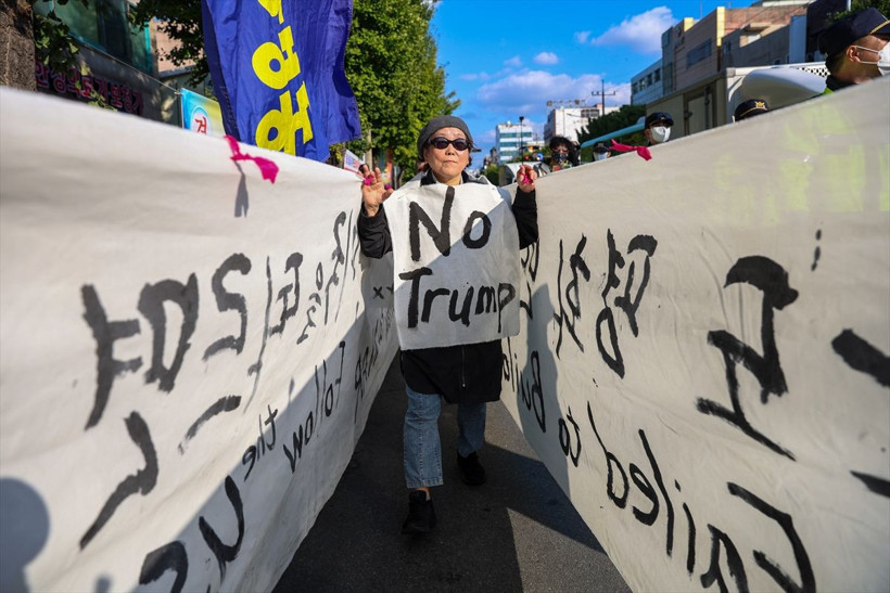Güney Kore’de Trump protestosu! Yüzlerce kişi sokaklara döküldü - Resim: 2
