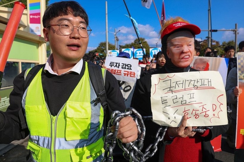 Güney Kore’de Trump protestosu! Yüzlerce kişi sokaklara döküldü - Resim: 7
