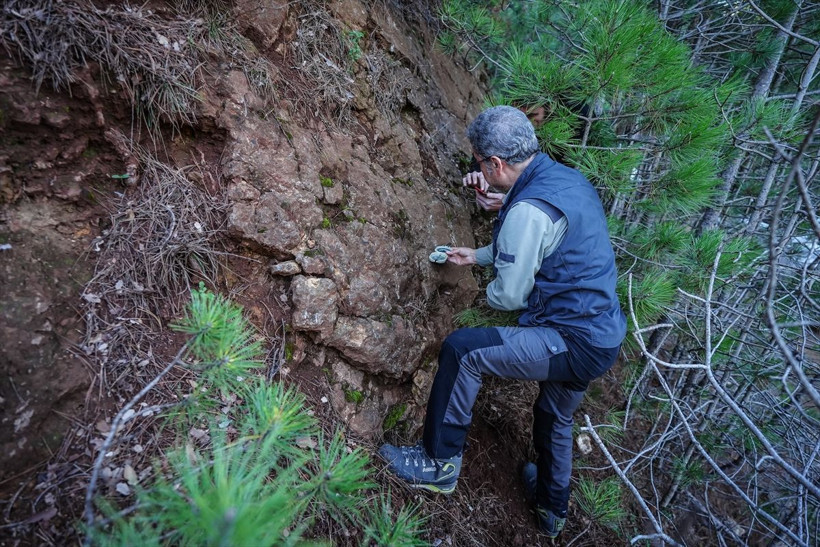 Sındırgı'daki saha araştırmasında gözle görülür fark: Ölü faylar uyandı - Resim: 7