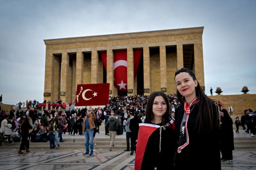 Anıtkabir'de ziyaretçi akını - Resim: 10
