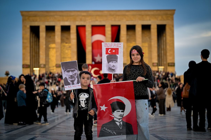 Anıtkabir'de ziyaretçi akını - Resim: 12
