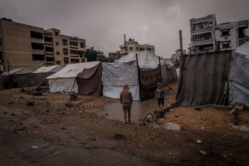 Gazzelilerin çadırları sular altında kaldı - Resim: 2