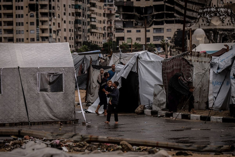 Gazzelilerin çadırları sular altında kaldı - Resim: 7
