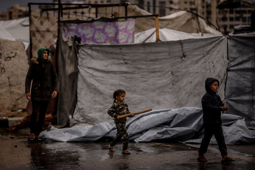 Gazzelilerin çadırları sular altında kaldı - Resim: 11
