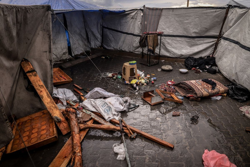 Gazzelilerin çadırları sular altında kaldı - Resim: 13