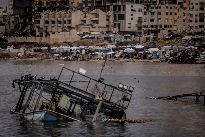 Gazzelilerin çadırları sular altında kaldı - Resim: 21