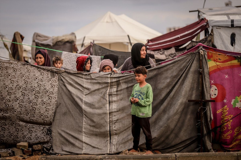 Gazzelilerin çadırları sular altında kaldı - Resim: 29