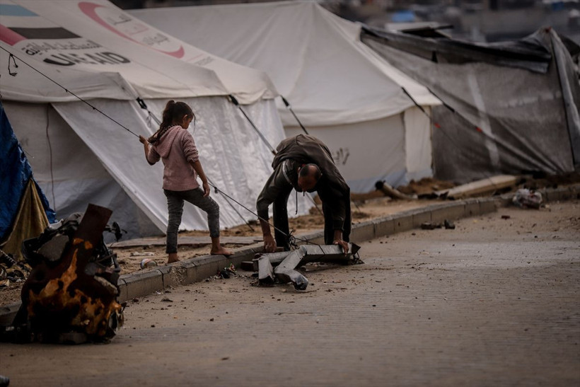 Gazzelilerin çadırları sular altında kaldı - Resim: 30