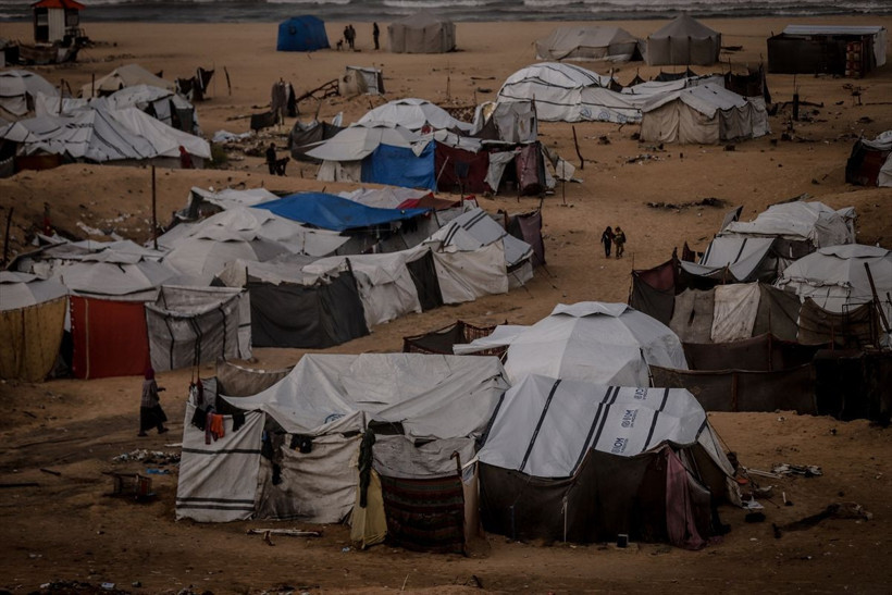 Gazzelilerin çadırları sular altında kaldı - Resim: 35
