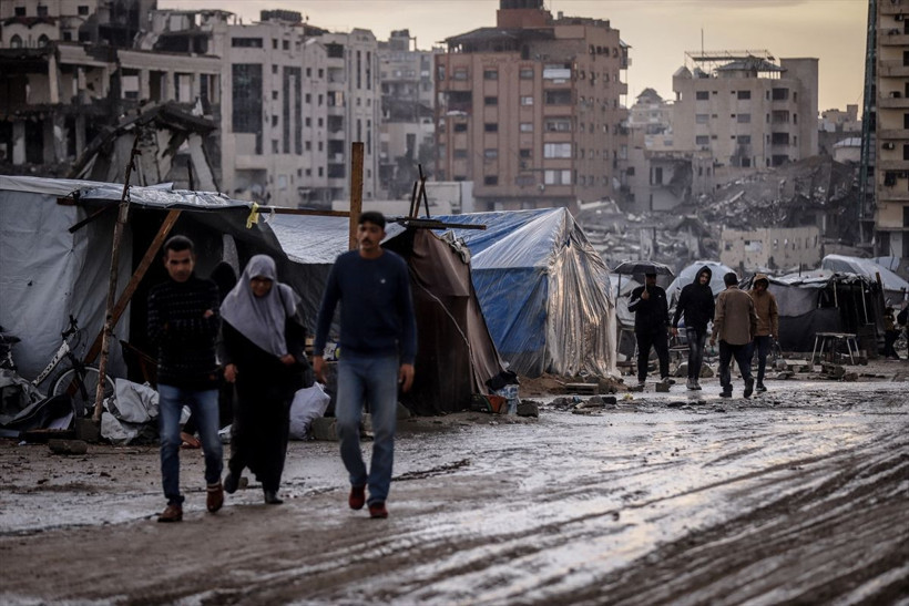 Gazzelilerin çadırları sular altında kaldı - Resim: 36