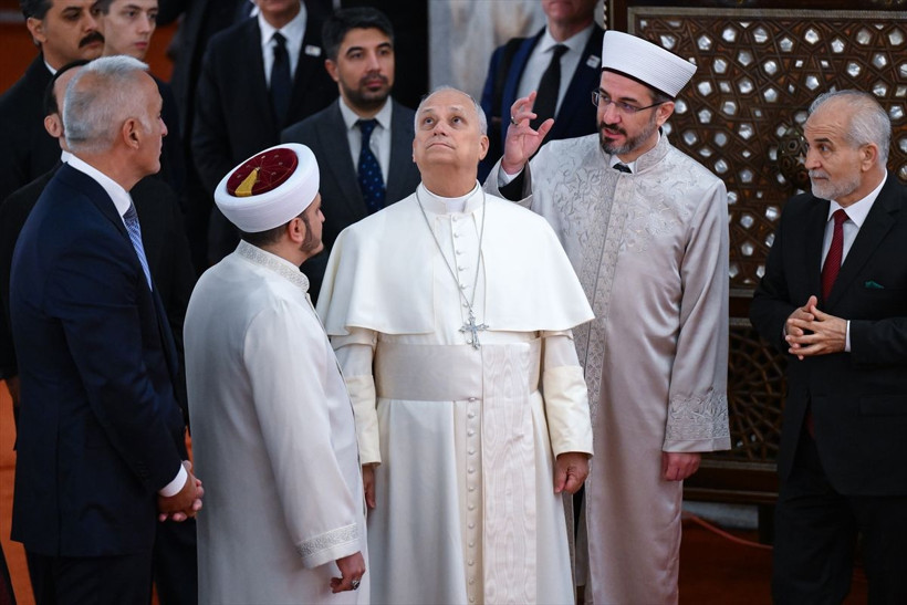 Tarihi ziyaret: Papa 14. Leo İstanbul’da ilk durağını Sultanahmet’te verdi - Resim: 2