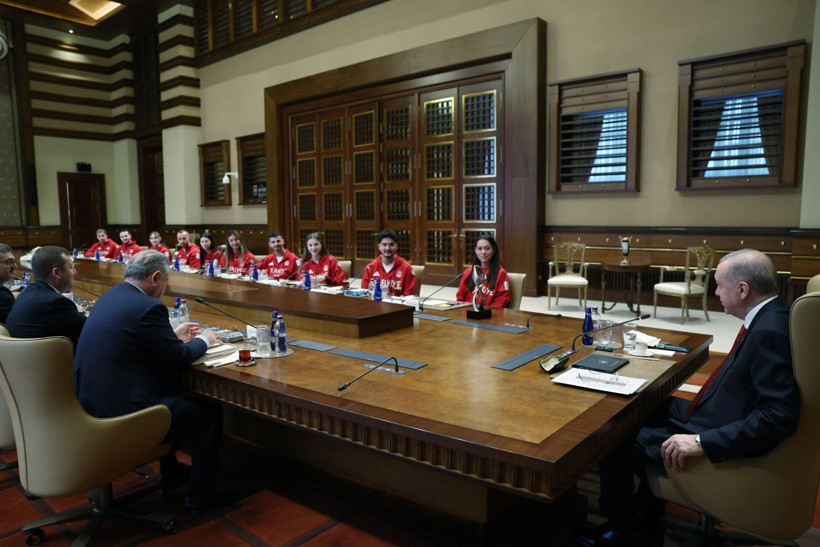 Cumhurbaşkanı Erdoğan, sporcuları kabul etti - Resim: 3