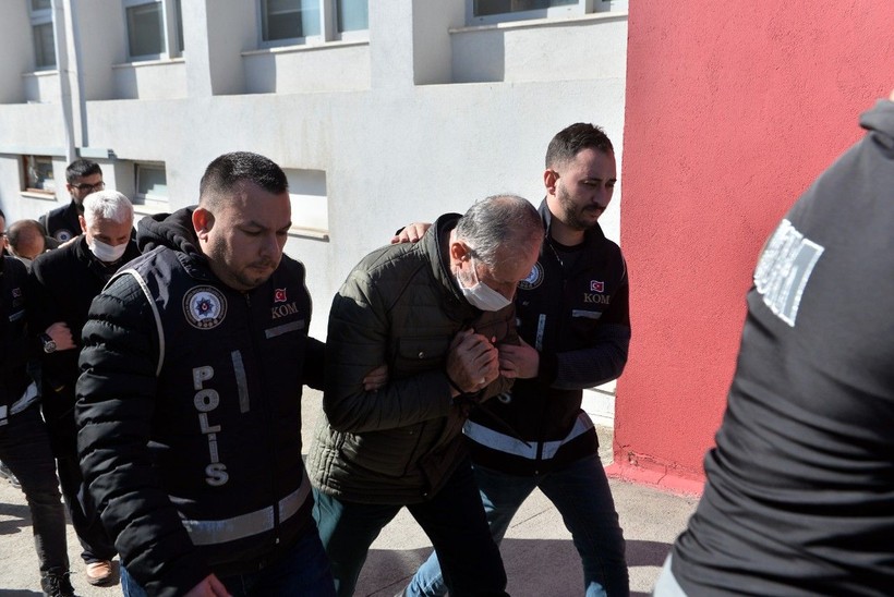 Son dakika! Binalarda tespit edilen yapım kusurlarıyla ilgili yürütülen soruşturmada Malatya, Osmaniye ve Adana'da çok sayıda tutuklama - Resim: 9