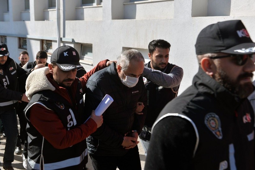 Son dakika! Binalarda tespit edilen yapım kusurlarıyla ilgili yürütülen soruşturmada Malatya, Osmaniye ve Adana'da çok sayıda tutuklama - Resim: 10