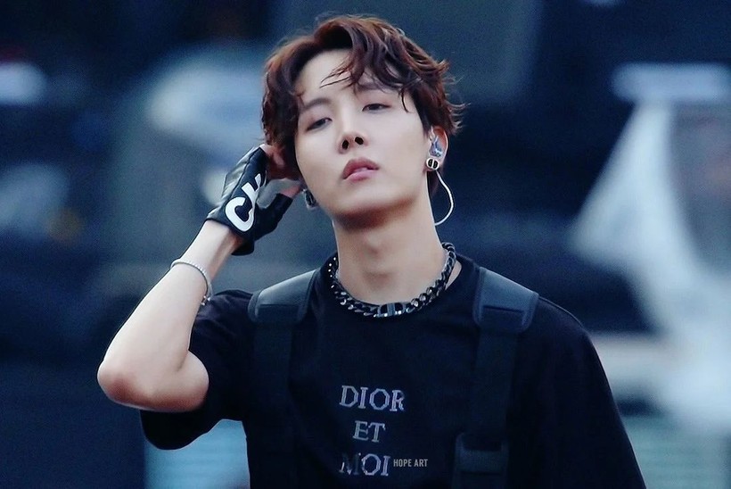 Big Hit Music duyurdu: K-pop grubu BTS üyesi Kim Seok-jin'in ardından J-Hope da askere gidiyor - Resim: 5