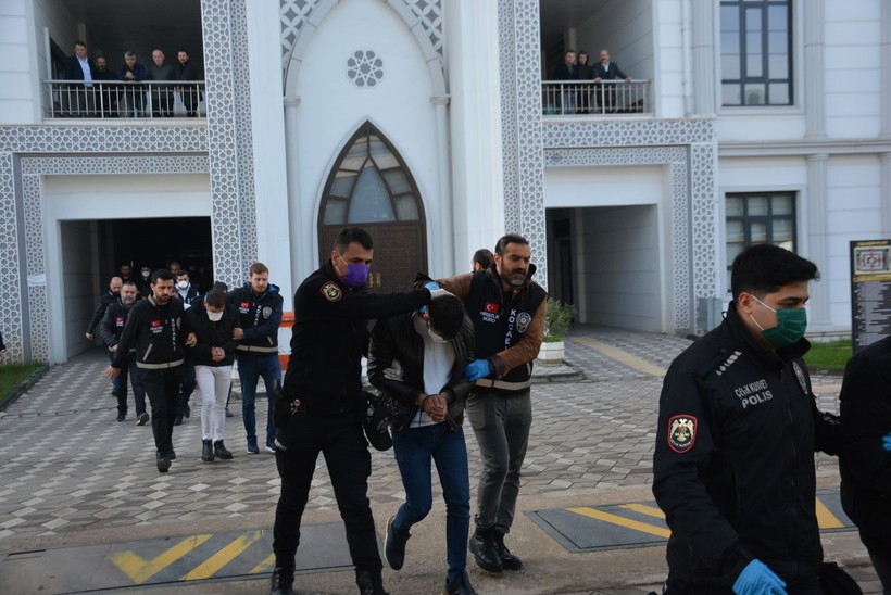 Kocaeli merkezli 3 ilde düzenlenen operasyonda 'Altın Kızlar' isimli 41 kişilik hırsızlık çetesi çökertildi - Resim: 14