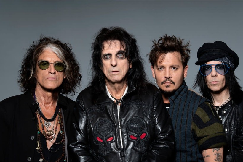 Johnny Depp otel odasında baygın bulundu: Konserler iptal edildi - Resim: 15
