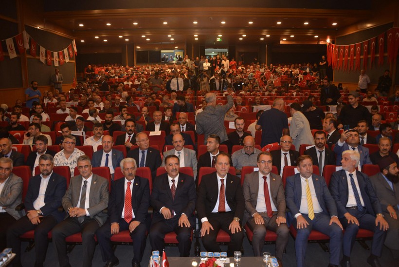 Yeniden Refah Partisi Genel Başkanı Fatih Erbakan: Refahın artmasına vesile olmayacak - Resim : 2