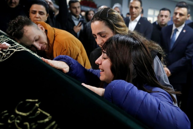 Çağlayan'daki hain saldırıda hayatını kaybeden Dilfiraz Karataş toprağa verildi - Resim: 7