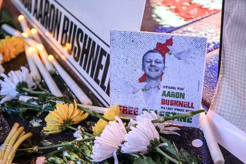 İsrail'i protesto için kendini yakan ABD askeri Times Meydanı'nda anıldı - Resim: 2