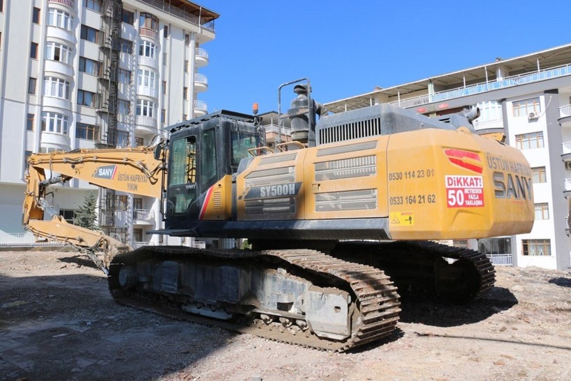 Elazığ'da aylık 300 bin liraya makas operatörü bulunamıyor - Resim: 4